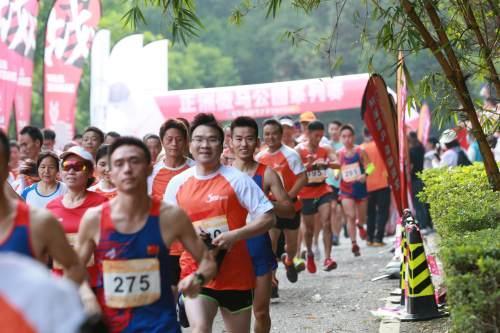 東莞公園微馬系列賽啓動，為(wèi)首個(gè)面向市民的十公裏競速賽